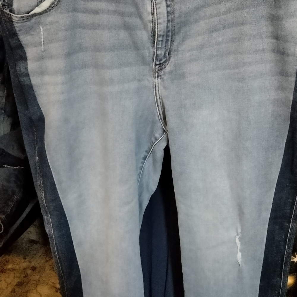 Jeans - Picture 6 of 16